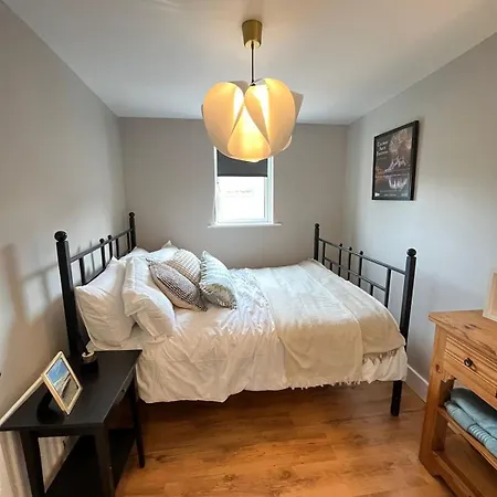 3 Bedroom, 5 Bed In The Heart Of Vila