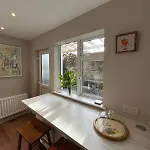 3 Bedroom, 5 Bed In The Heart Of