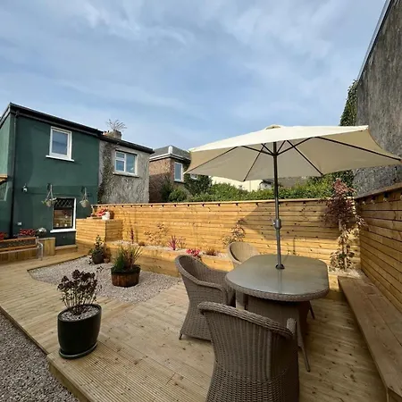 3 Bedroom, 5 Bed In The Heart Of *